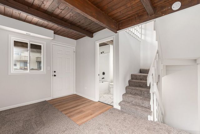 79 Maude Avenue E, Fox Lake, IL 60020