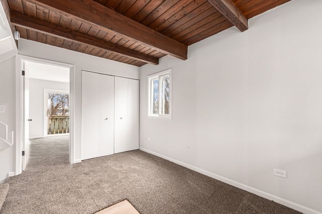 79 Maude Avenue E, Fox Lake, IL 60020