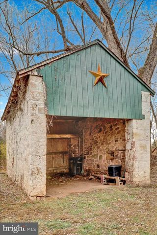 279 FURNACE RD, Birdsboro, PA 19508