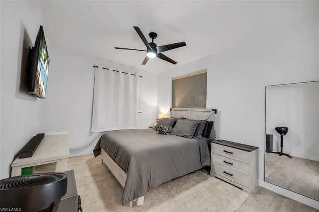 4620 Saint Croix LN # 918, Naples, FL 34109