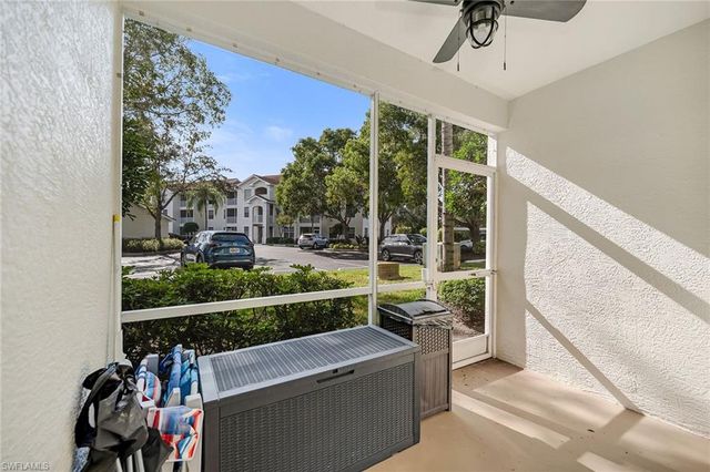 4620 Saint Croix LN # 918, Naples, FL 34109