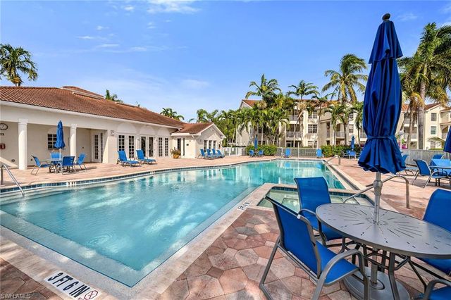 4620 Saint Croix LN # 918, Naples, FL 34109