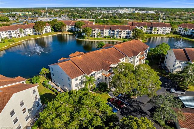 4620 Saint Croix LN # 918, Naples, FL 34109