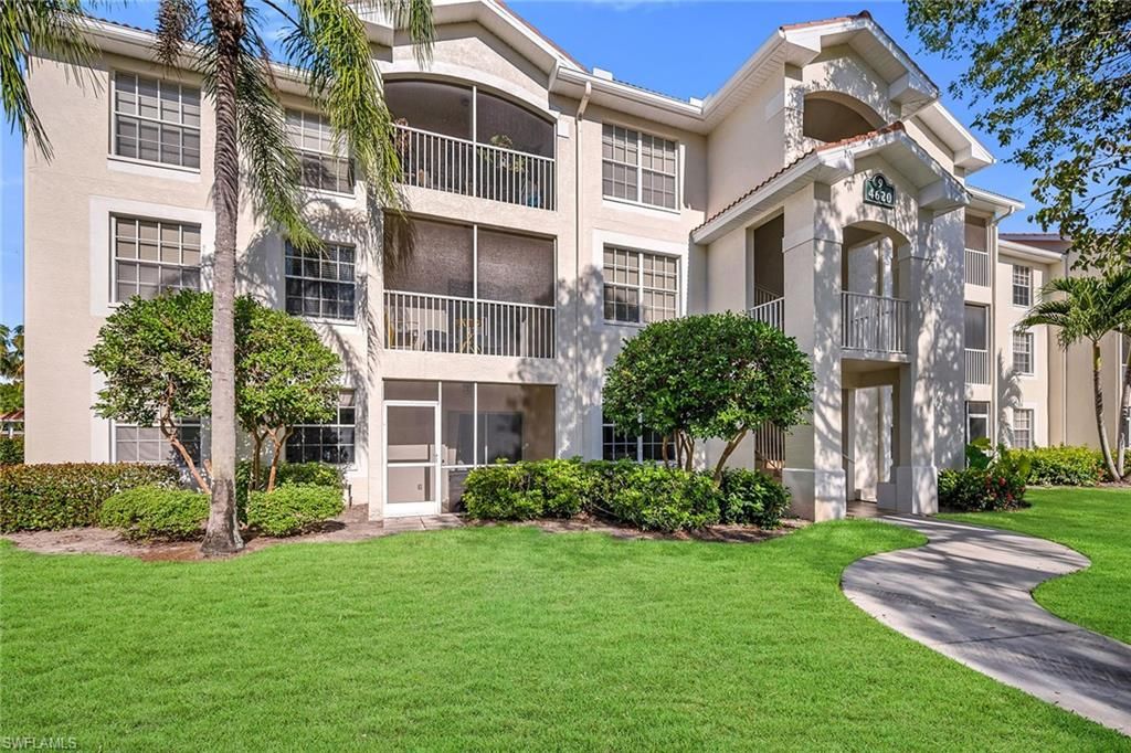 4620 Saint Croix LN # 918, Naples, FL 34109