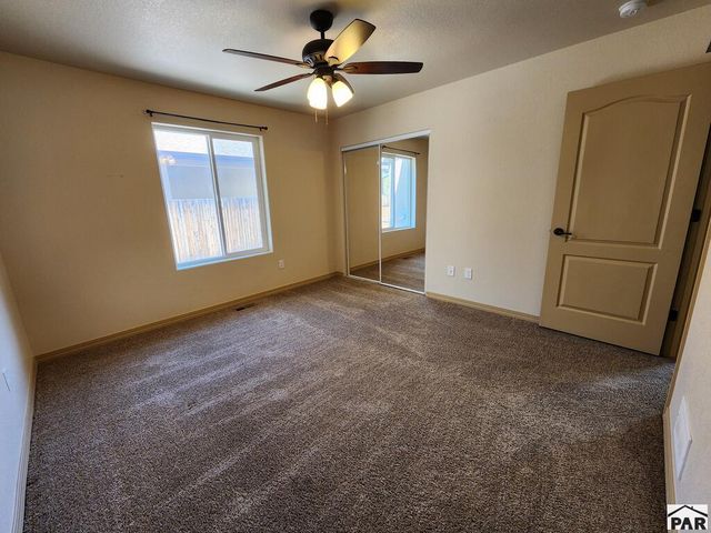 2306 Cliffmoor Ln, Pueblo, CO 81008