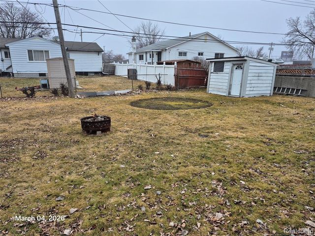 21237 Woodward Street, Clinton Township, MI 48035