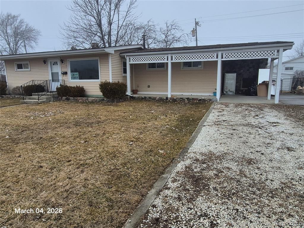 21237 Woodward Street, Clinton Township, MI 48035