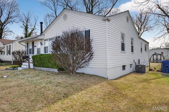 116 Graham Road, Florissant, MO 63031