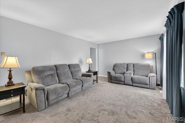 116 Graham Road, Florissant, MO 63031