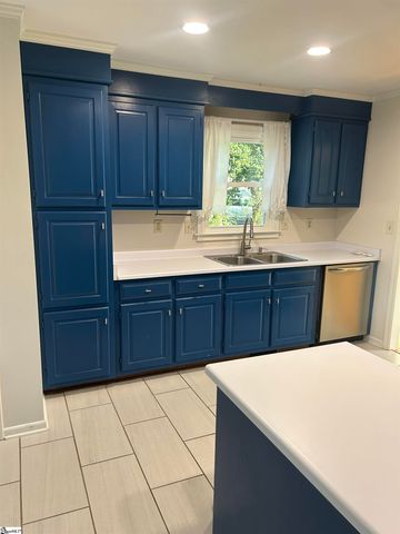 206 S Chancelor Drive, Simpsonville, SC 29681