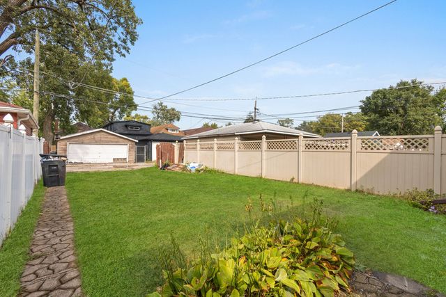 602 E 88th Place, Chicago, IL 60619