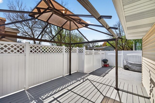 12014 Sycamore Street NW, Coon Rapids, MN 55448