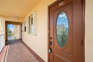 2811 N Pine Island Rd 302, Sunrise, FL 33322