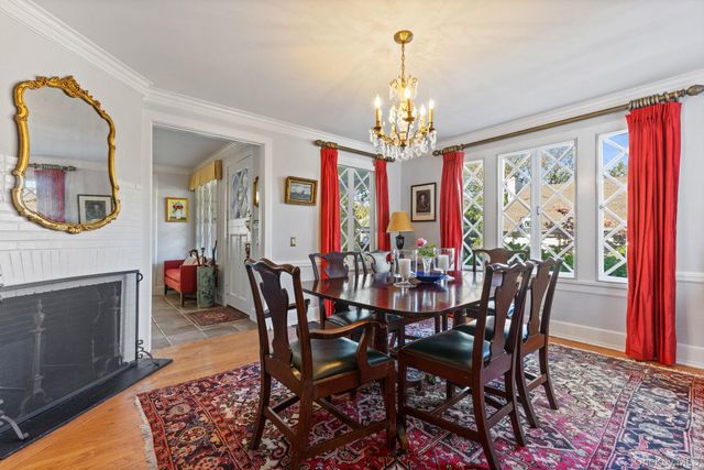 7 Avon Road, Bronxville, NY 10708