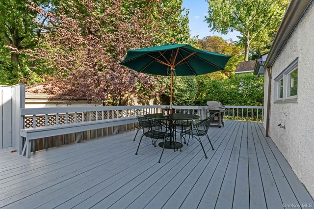 7 Avon Road, Bronxville, NY 10708