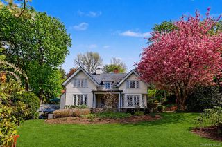 7 Avon Road, Bronxville, NY 10708