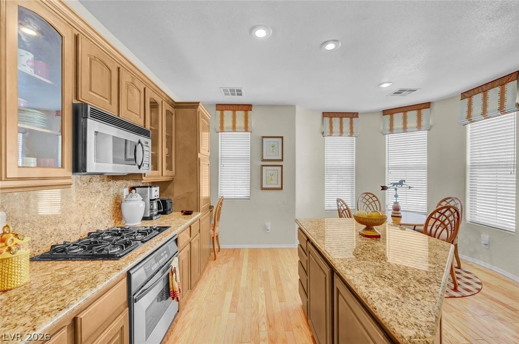Image 11 of property listing at 2460 Summer Home Street, Las Vegas, NV 89135
