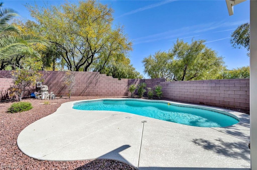 Image 27 of property listing at 2460 Summer Home Street, Las Vegas, NV 89135