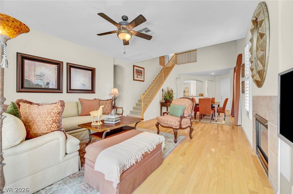Image 8 of property listing at 2460 Summer Home Street, Las Vegas, NV 89135