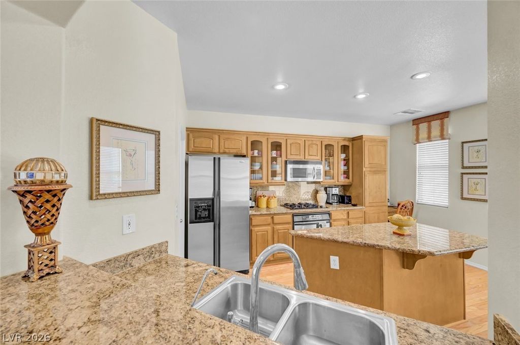 Image 9 of property listing at 2460 Summer Home Street, Las Vegas, NV 89135