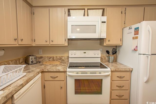 405 13th Ave S Apt K, Myrtle Beach, SC 29577