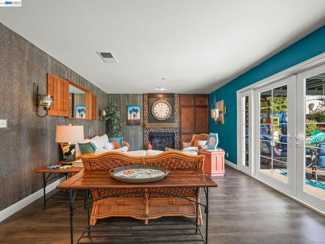32264 Derby Street, Union City, CA 94587