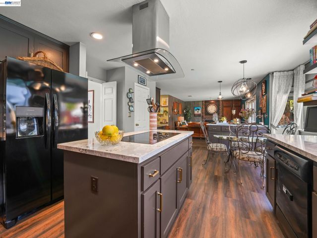 32264 Derby Street, Union City, CA 94587