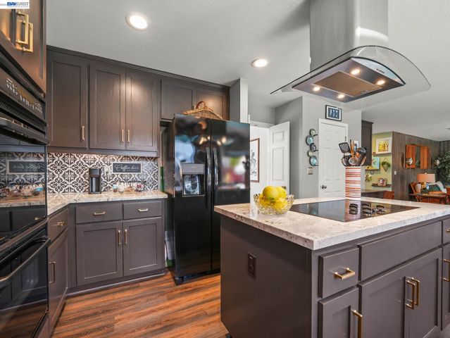 32264 Derby Street, Union City, CA 94587