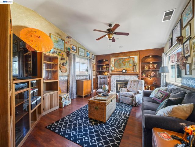 32264 Derby Street, Union City, CA 94587