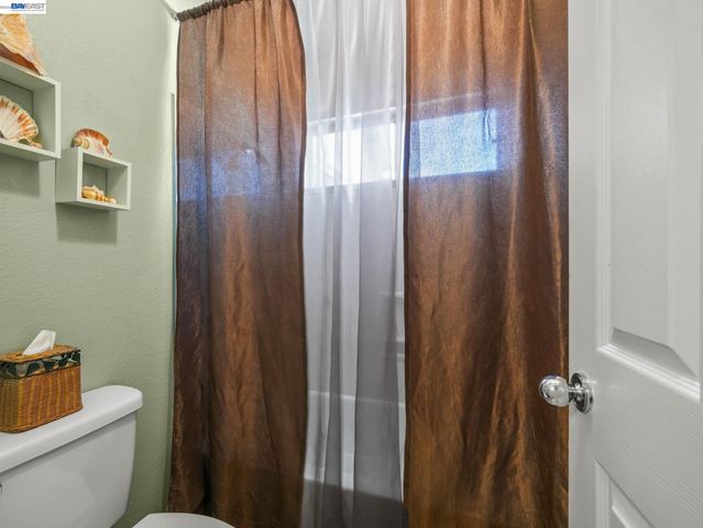 32264 Derby Street, Union City, CA 94587