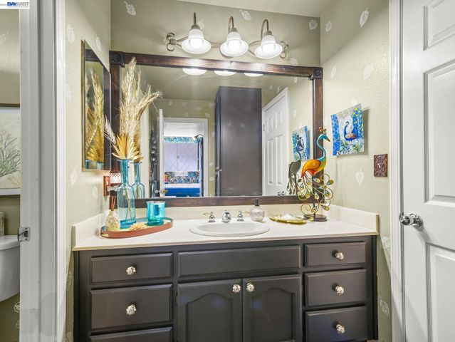 32264 Derby Street, Union City, CA 94587