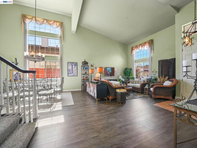 32264 Derby Street, Union City, CA 94587