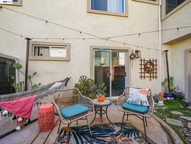 32264 Derby Street, Union City, CA 94587