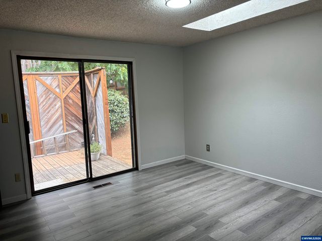5291 S 14th Pl, Salem, OR 97302