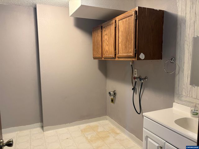 5291 S 14th Pl, Salem, OR 97302