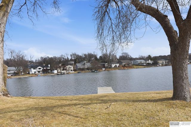 11128 W Lakeshore Drive, Blair, NE 68008