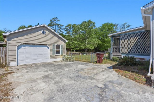 6616 Sago Palm Drive, Wilmington, NC 28412