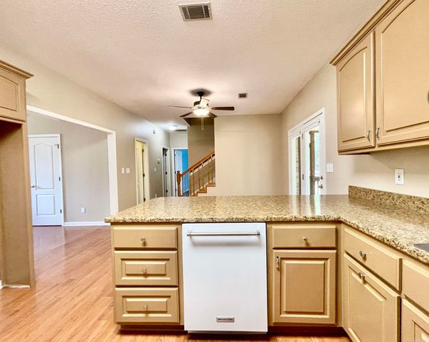 16 Winona Drive, Maumelle, AR 72113