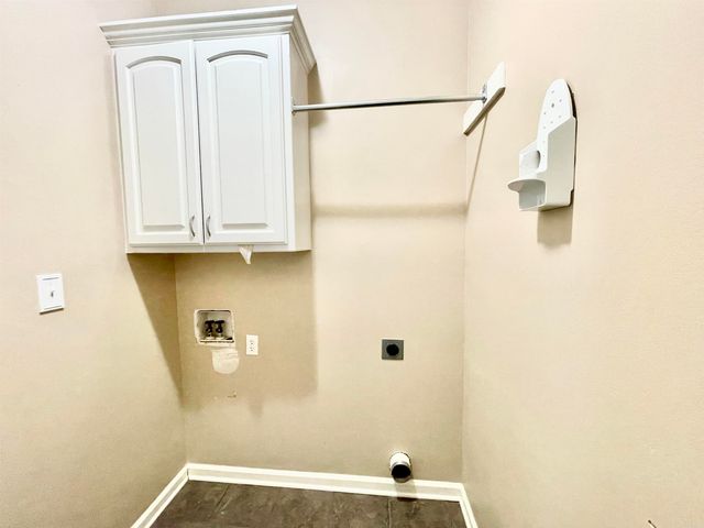 16 Winona Drive, Maumelle, AR 72113