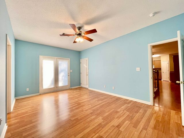 16 Winona Drive, Maumelle, AR 72113