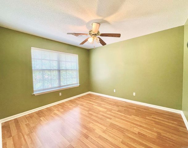 16 Winona Drive, Maumelle, AR 72113