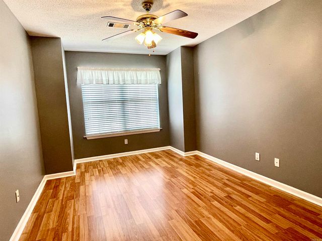 16 Winona Drive, Maumelle, AR 72113