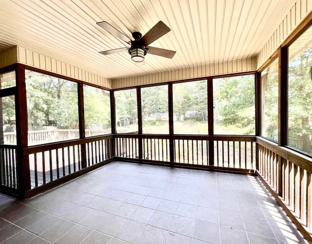 16 Winona Drive, Maumelle, AR 72113