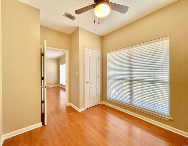 16 Winona Drive, Maumelle, AR 72113