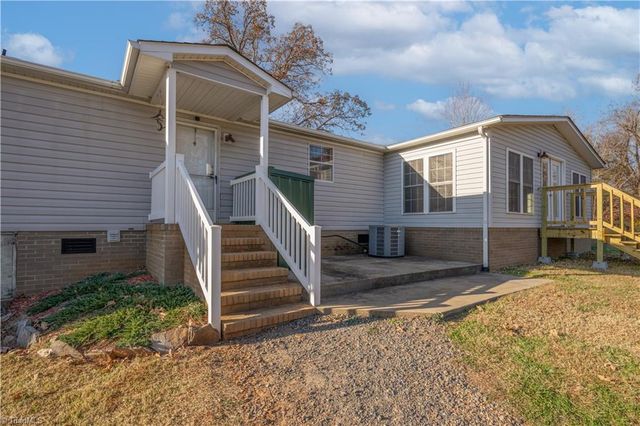 141 Sunburst Lane, Mocksville, NC 27028