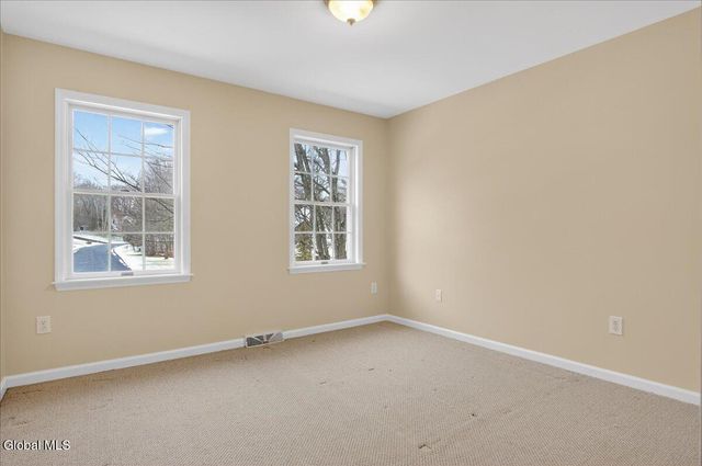 11 Patroon Way, Halfmoon, NY 12065