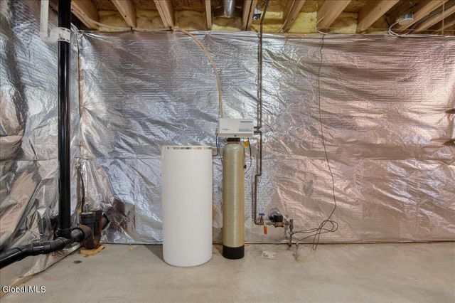 11 Patroon Way, Halfmoon, NY 12065