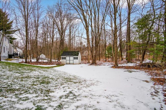 11 Patroon Way, Halfmoon, NY 12065