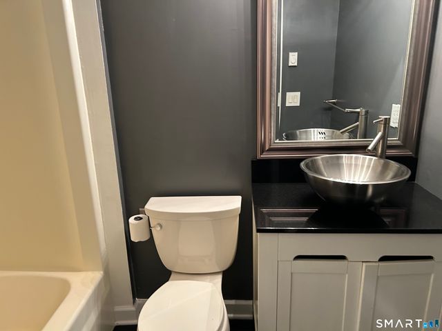 38 North Main Street APT 32, West Hartford, CT 06107