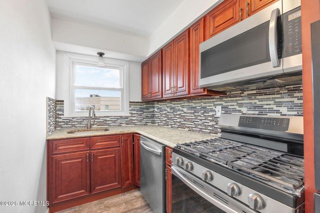 213 Main Street 18, Keansburg, NJ 07734